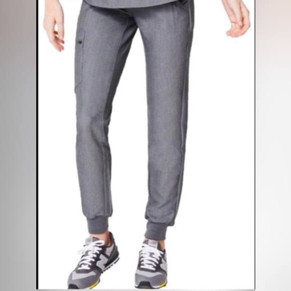 A lot of Figs scrubs - Picture 2 of 7